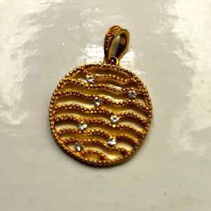 1” Gold pendant with Rhinestone